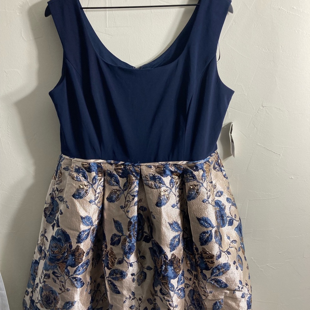 R & M Richard’s Elegant Blue and Rose Gold Floral Dress